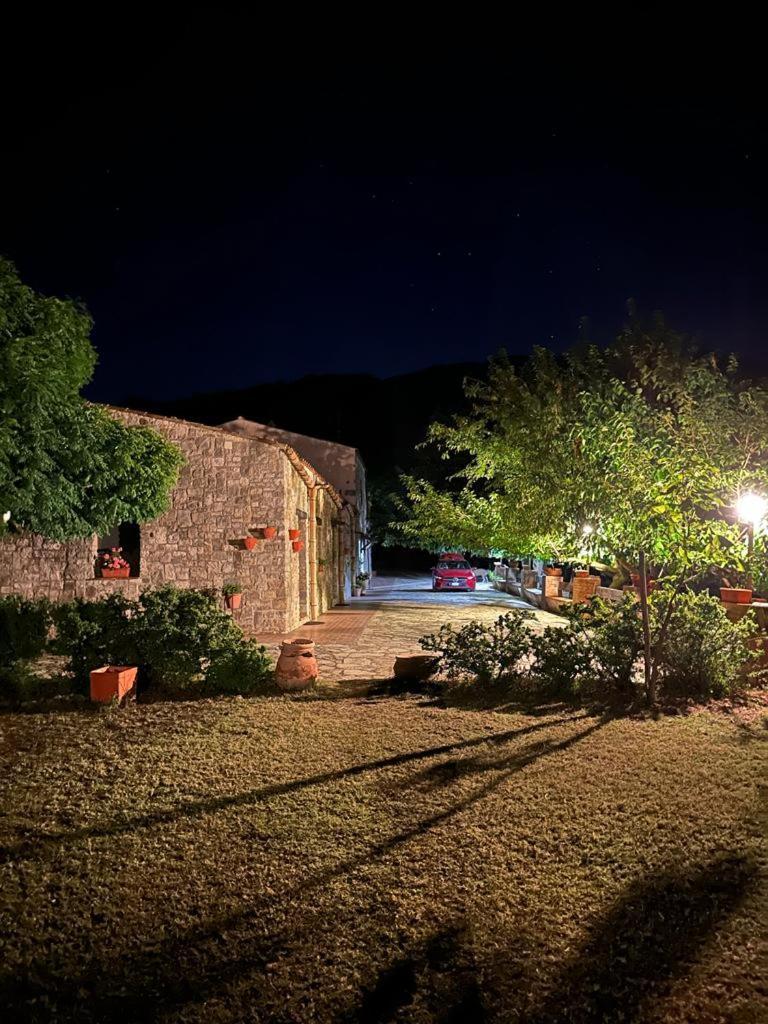 Mandra Chiusilla Villa Collesano Екстериор снимка